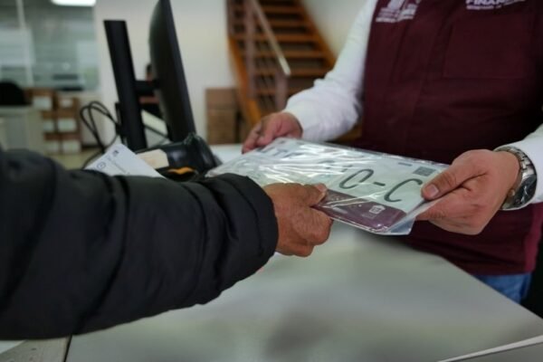 Vence hoy el plazo para renovar placas con descuentos de hasta 100%