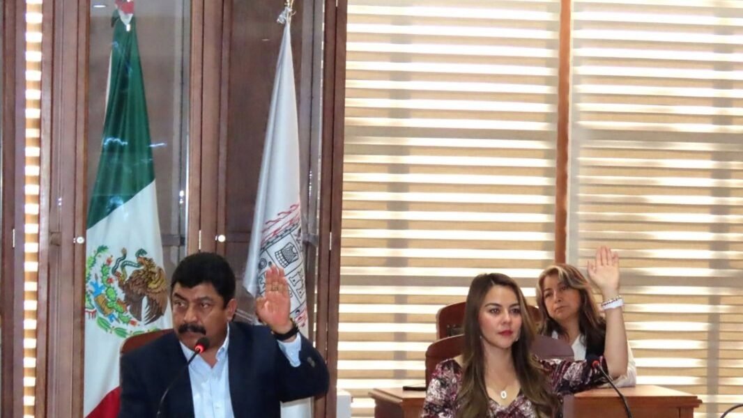 Texcoco aprueba regularización de dos colonias con más de 40 años