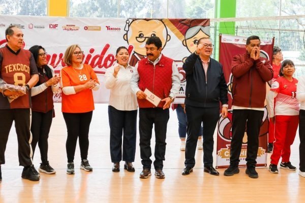 Texcoco impulsa salud integral con torneo de cachibol para adultos mayores