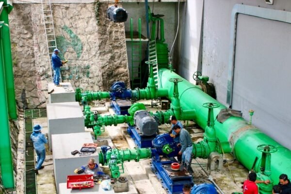Toluca recupera suministro de agua tras reparaciones urgentes en planta de bombeo