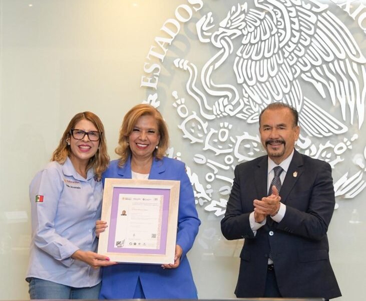 Paty Arévalo obtiene certificación anticorrupción, primera en DIF municipal