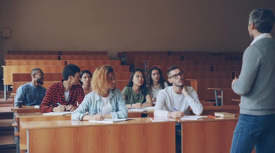 ¿Menos escritura significa menos calidad educativa? Un rector cuestiona esta creencia