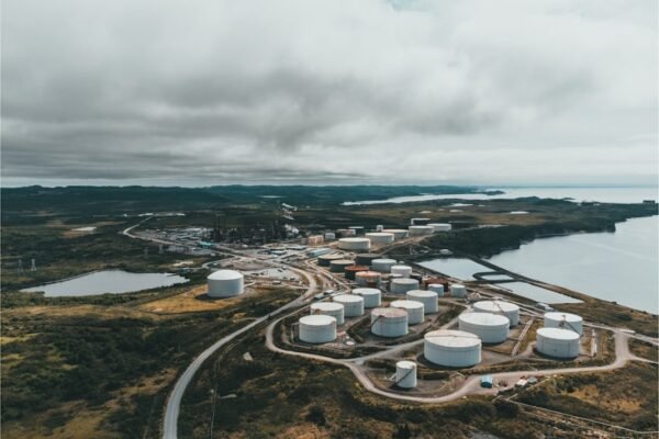¿Quién decide el futuro del petróleo venezolano? La pregunta que nadie quiere responder