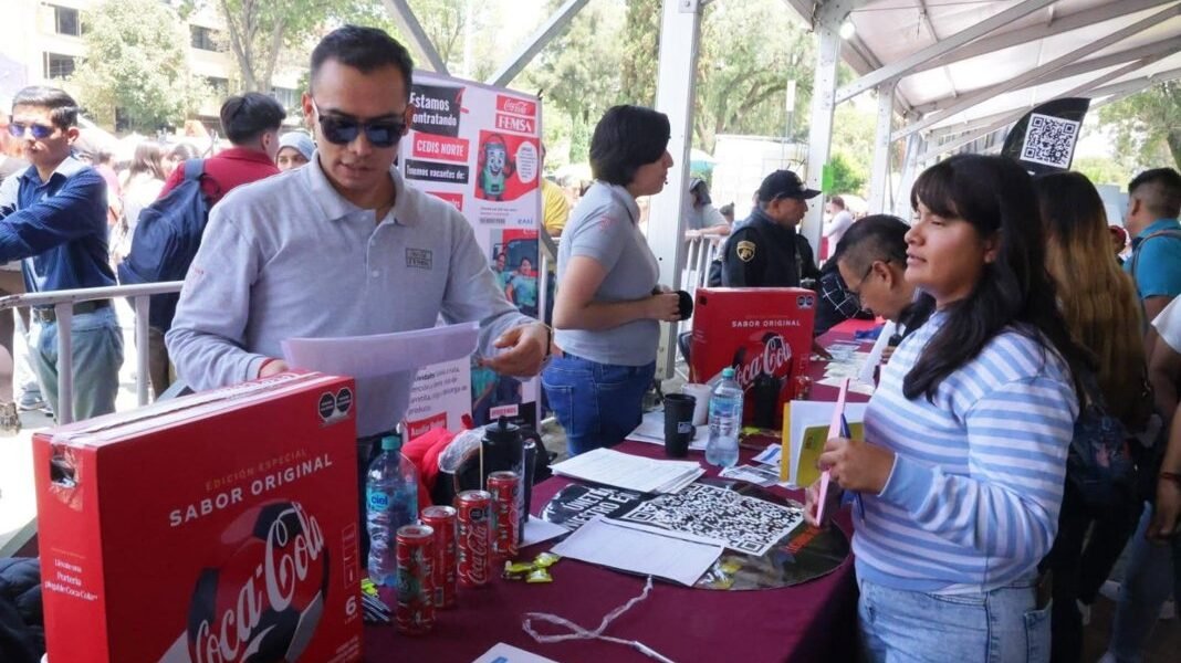 Ecatepec genera 700 oportunidades de empleo con más de 100 empresas