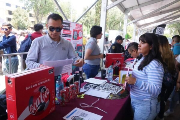 Ecatepec genera 700 oportunidades de empleo con más de 100 empresas