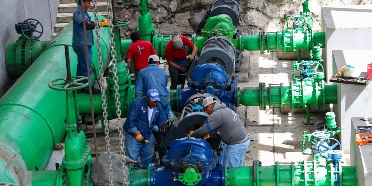 Fuga en Planta de Bombeo causa cortes de agua en Toluca
