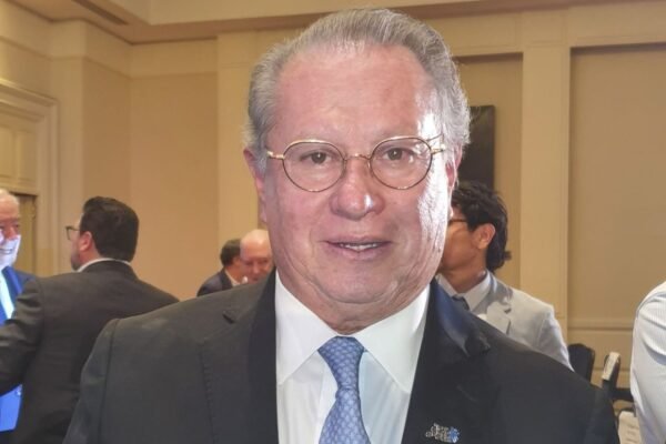 Alberto Espinosa Desigaud asume presidencia de ICC México con agenda de competitividad