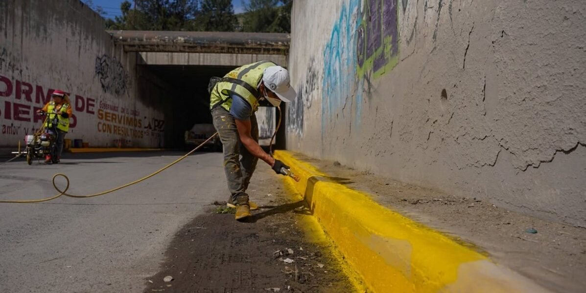 La Paz realiza Mega Jornada de limpieza en paradero del Metro