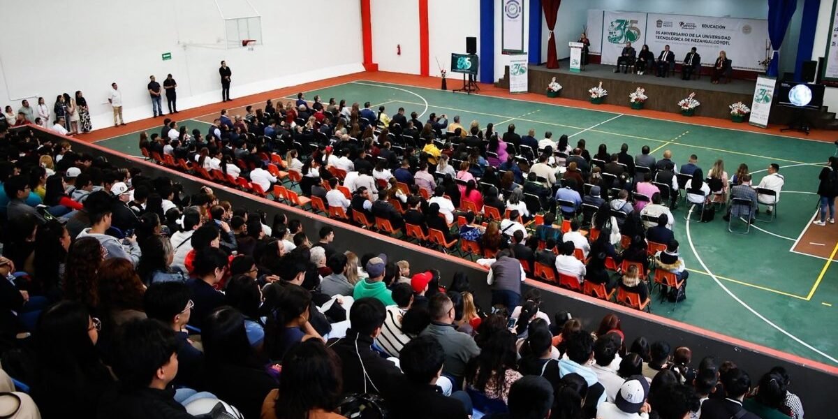 UTN celebra 35 años como referente en formación profesional de Nezahualcóyotl