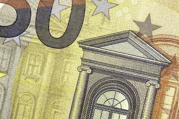 Dólar en aceleración: cómo el alza cambia tu bolsillo en México