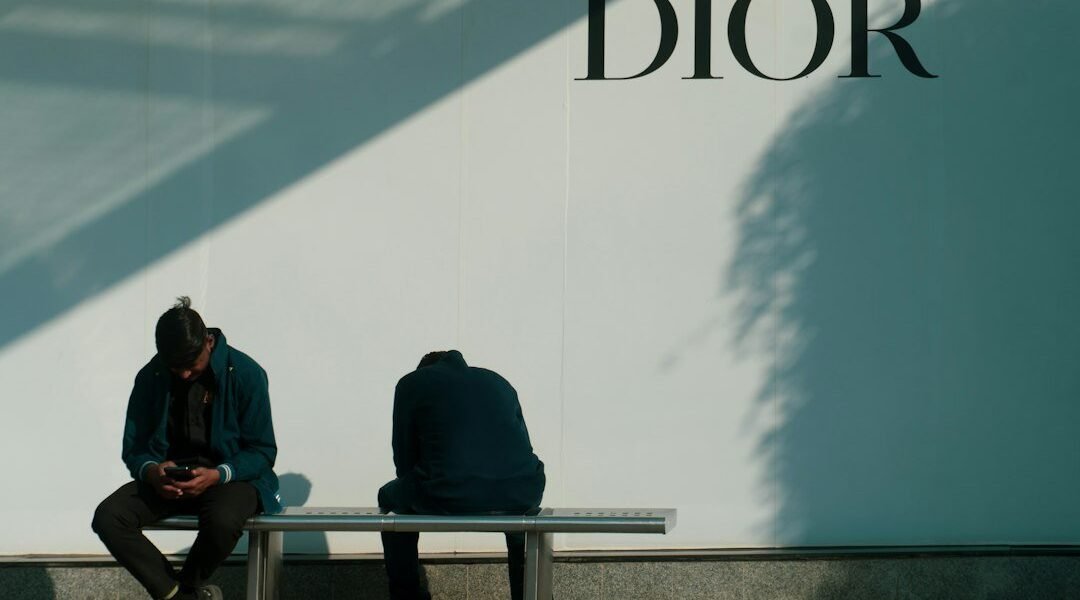 Cómo las marcas líderes mantienen su esencia mientras crecen globalmente