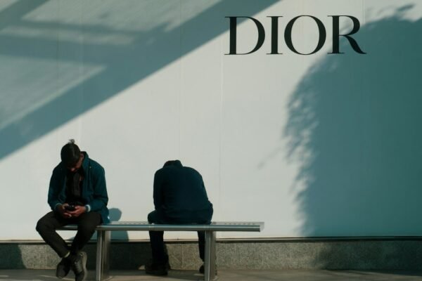 Cómo las marcas líderes mantienen su esencia mientras crecen globalmente