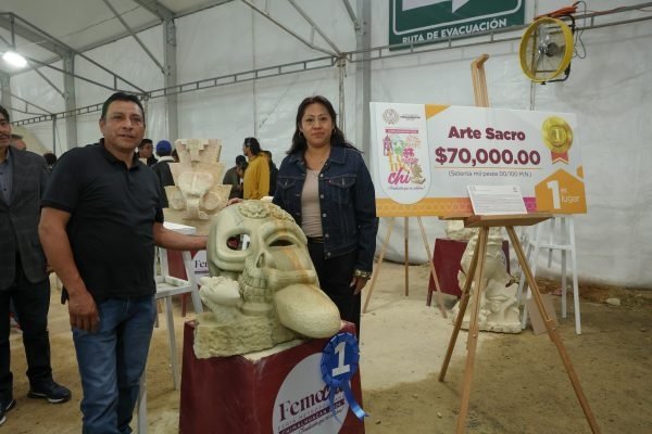 Chimalhuacán celebra a sus maestros canteros con 12 esculturas ganadoras