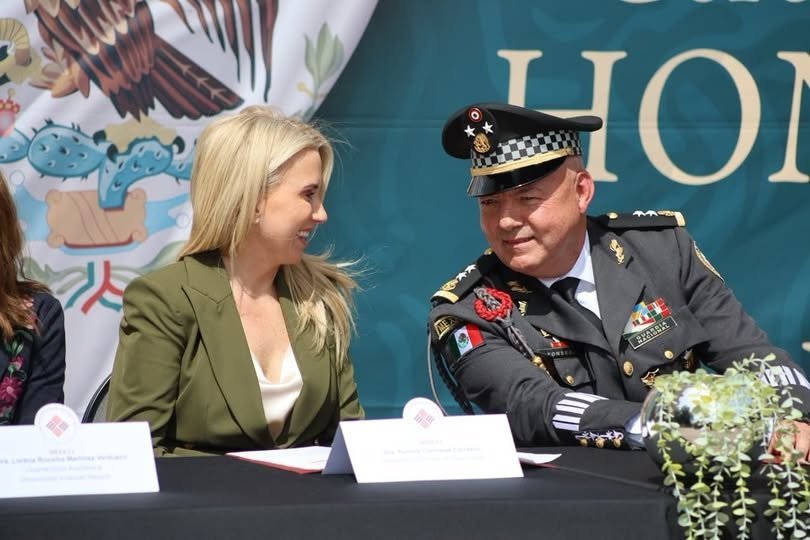 Huixquilucan inaugura exposición militar y naval en la Universidad Anáhuac