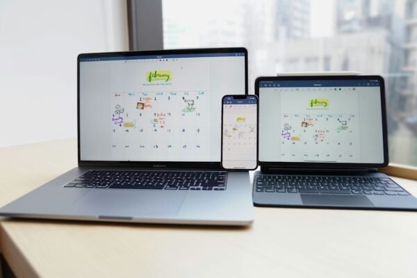 Imagen ilustrativa: laptop apple m5 max