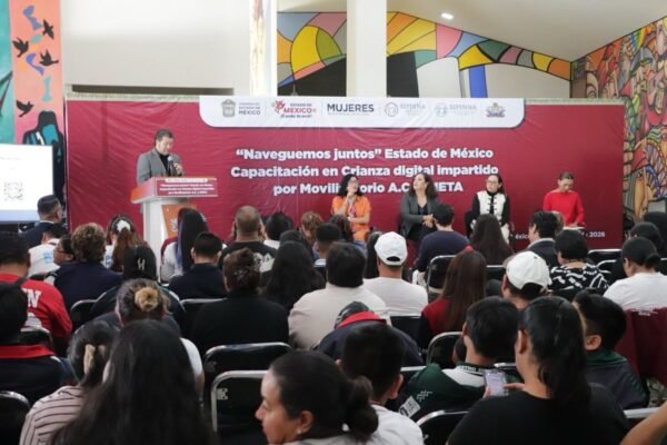 Navegación segura en internet: capacitan a 250 personas en el Estado de México